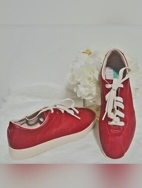 PUMA Red Leather Sneakers Casual Sporty Lace Up Sneakers Rare Retro Style
